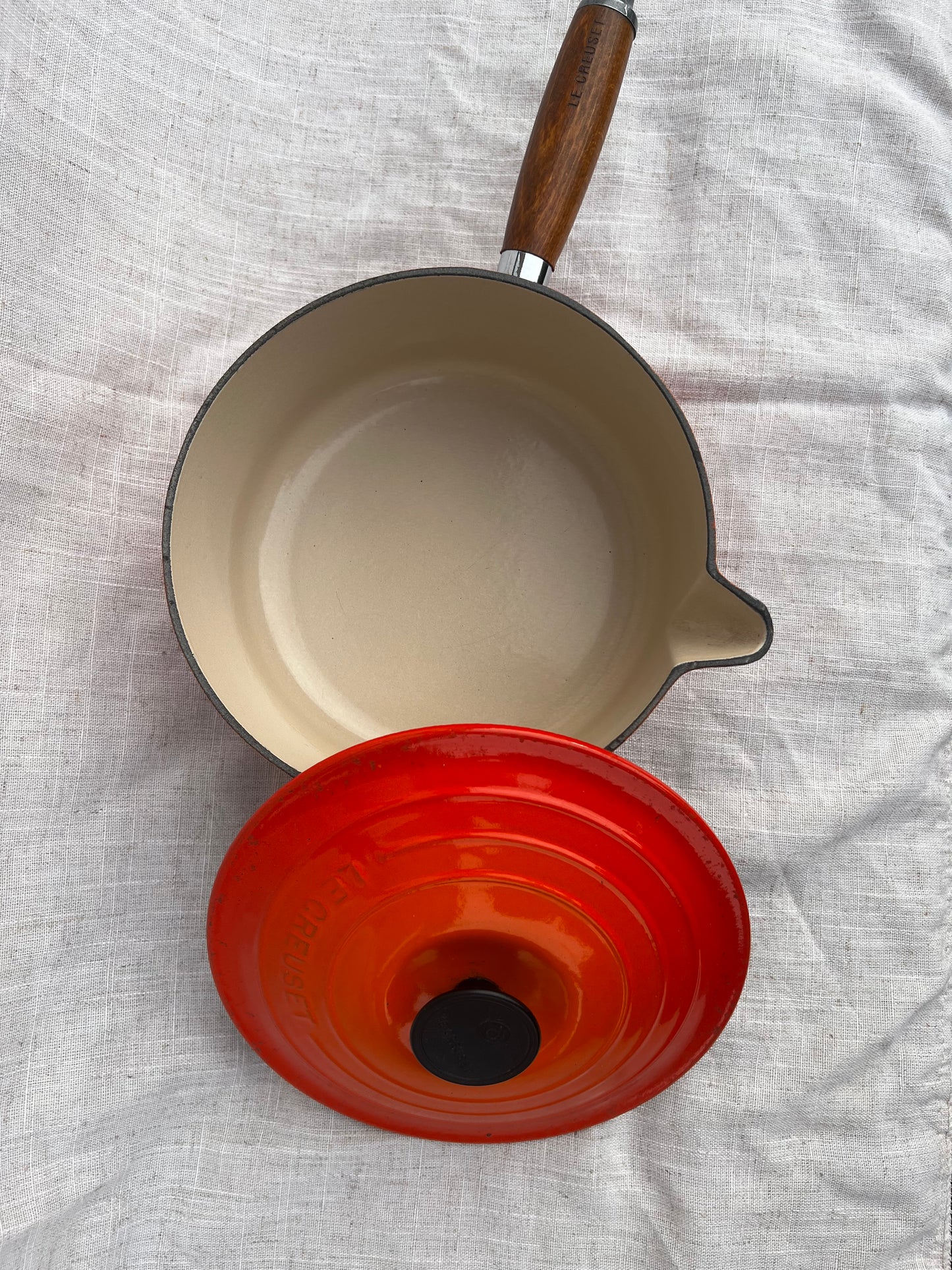 Le Creuset Volcanic Orange 20”