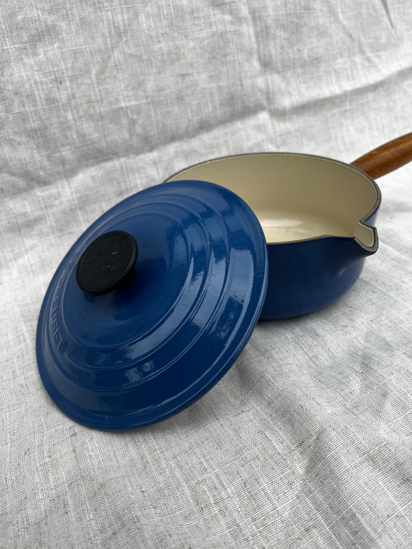 Le Creuset Blue 18”